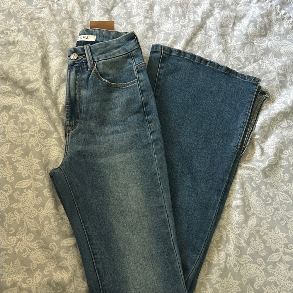 Trendy Blue Flare Jeans - Picture 7 of 12